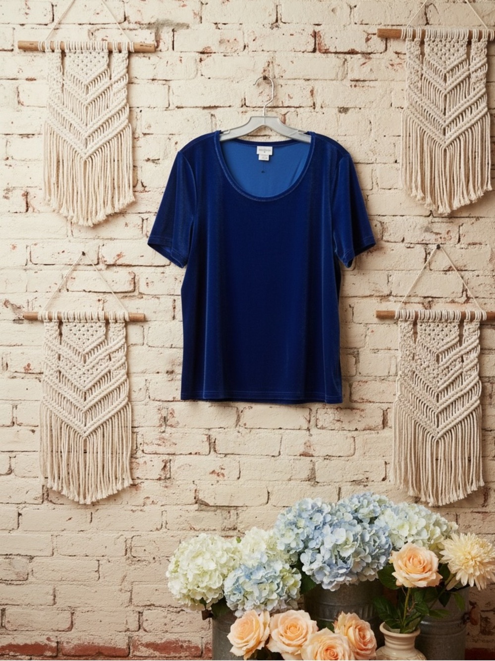 Jaclyn Smith vintage 90s velvet top